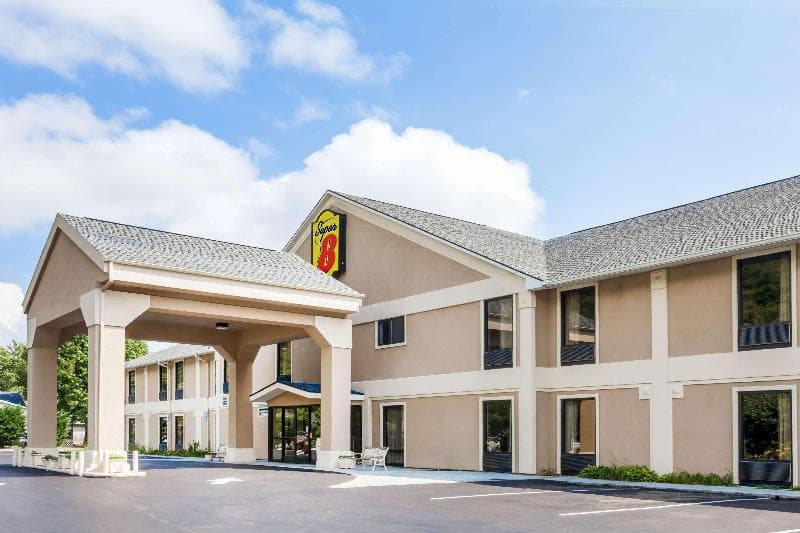 Super 8 By Wyndham Erwin 3