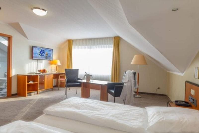 Sport- und Tagungshotel De Poort 5