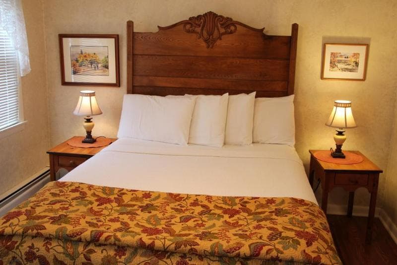 The Vermont Inn 4