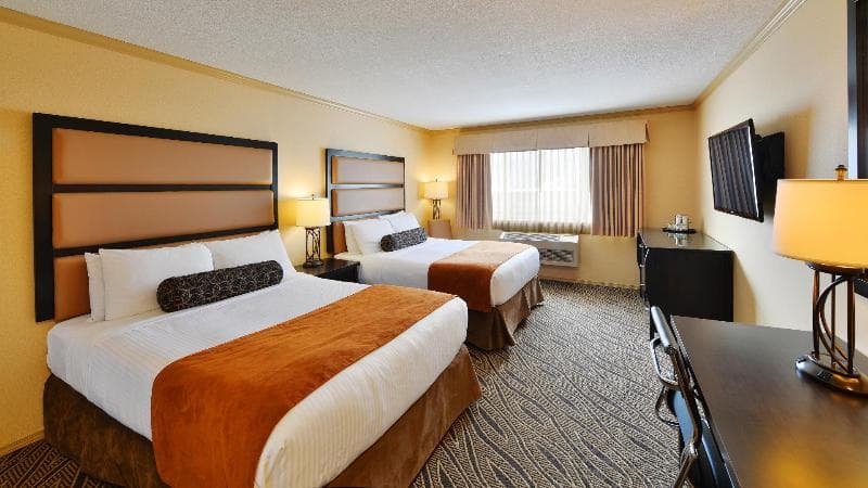 Prestige Inn Golden 2