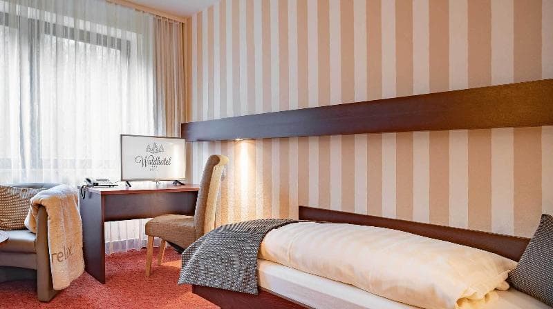 Waldhotel Eisenberg 4