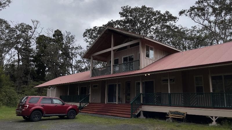 Volcano Forest Inn 3
