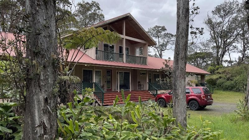 Volcano Forest Inn 5