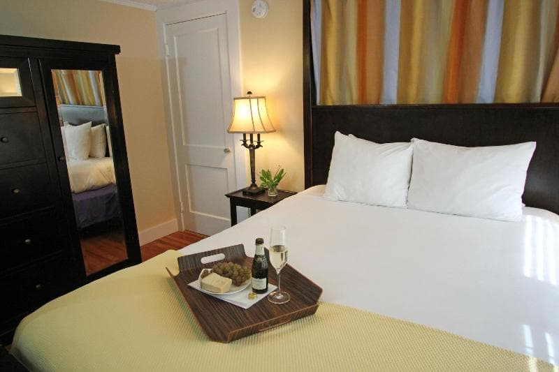 Kennebunk Inn 5