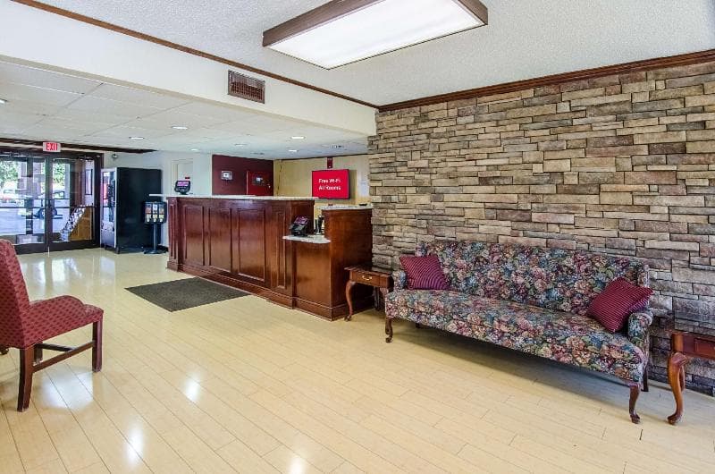 Red Roof Inn Kingsport 4