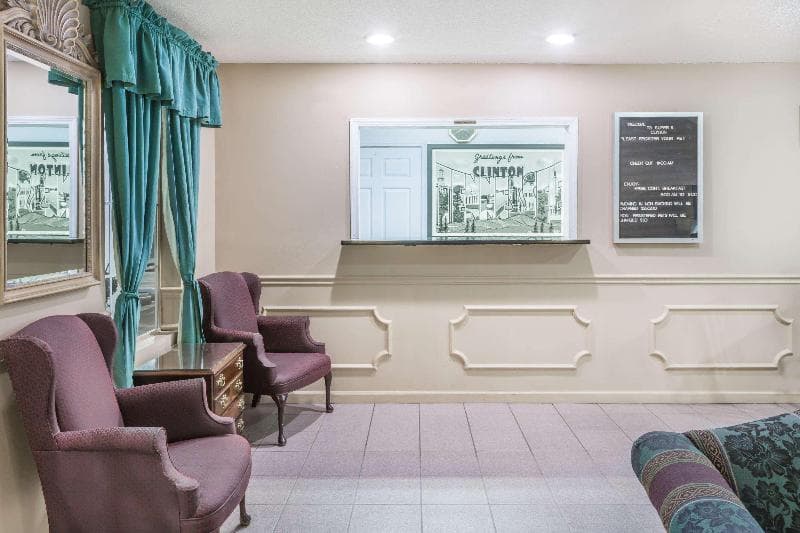 Super 8 By Wyndham Clinton 3