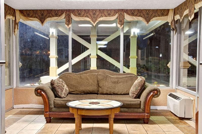 Days Inn By Wyndham Knoxville West 4
