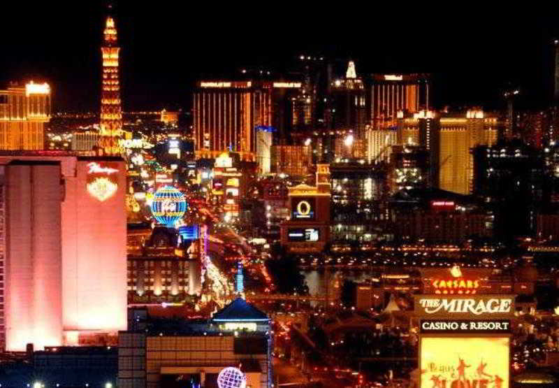 Courtyard Las Vegas South 5