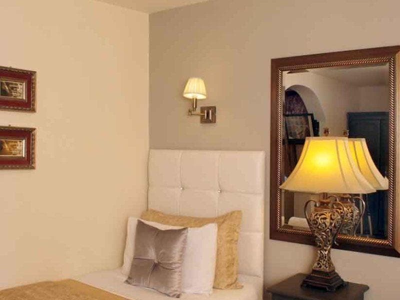 Piccolino Hyde Park Hotel 4