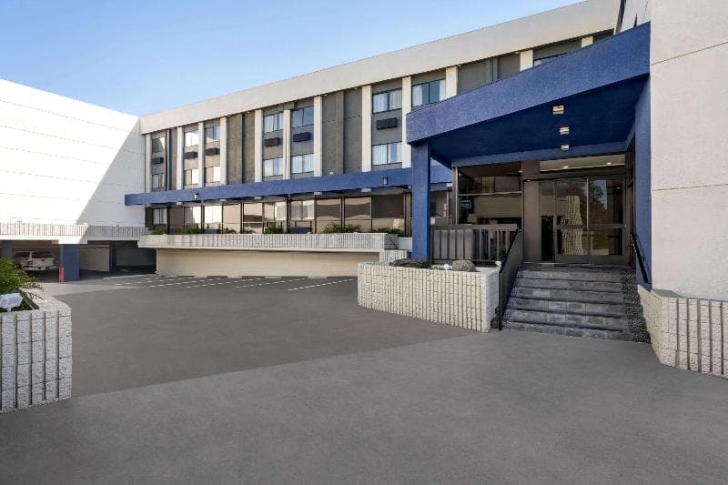 Baymont by Wyndham Monterey Park photo 1