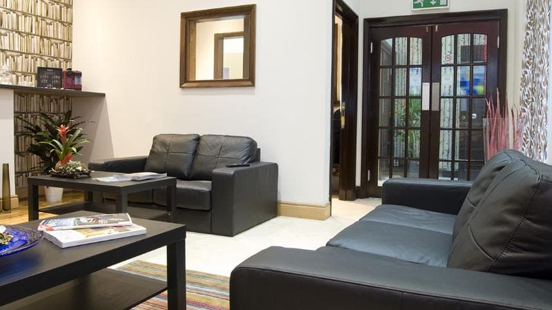 Hotel 82 London 4