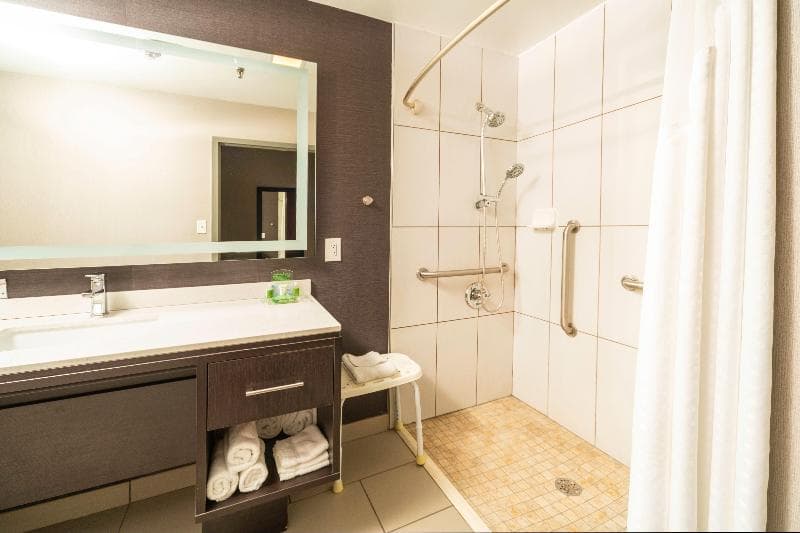 Holiday Inn Louisville East - Hurstbourne 5