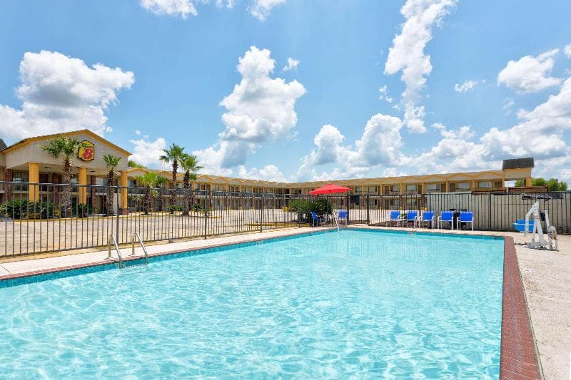 Super 8 By Wyndham Breaux Bridge 4