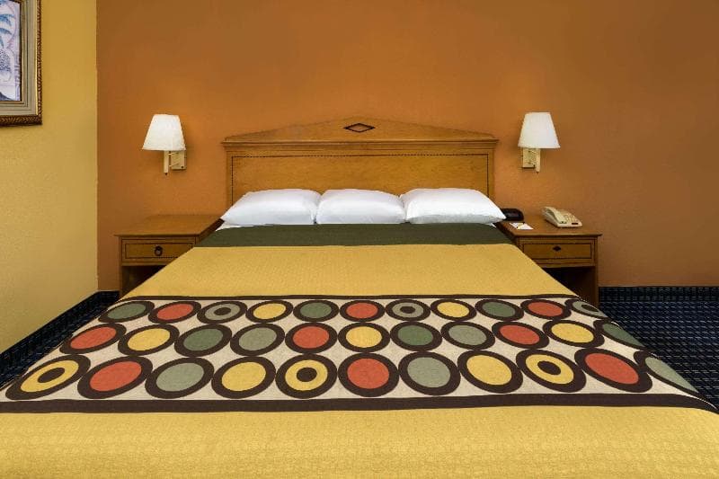 Super 8 By Wyndham Breaux Bridge 5