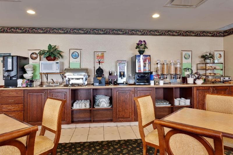 Country Inn & Suites By Radisson, London South, On 2