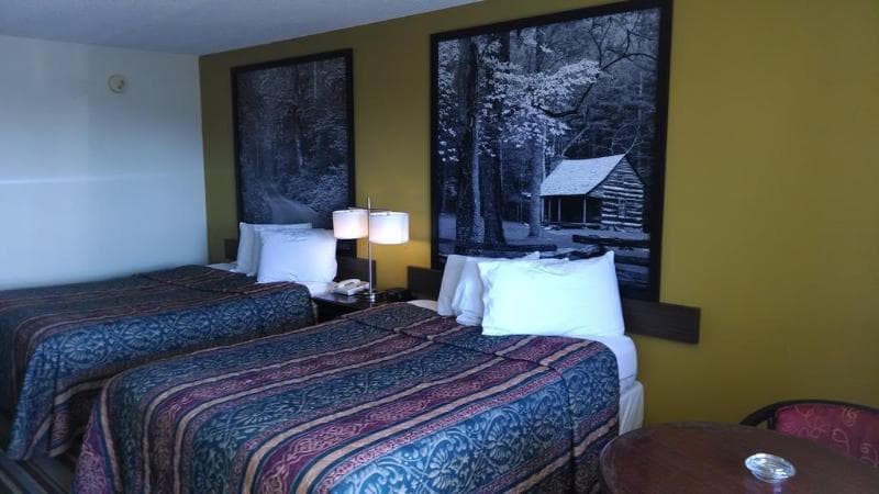 Baymont By Wyndham Cave City 5