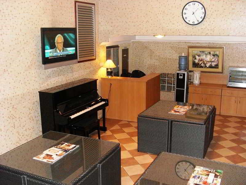 Welcome Center Hotels 5