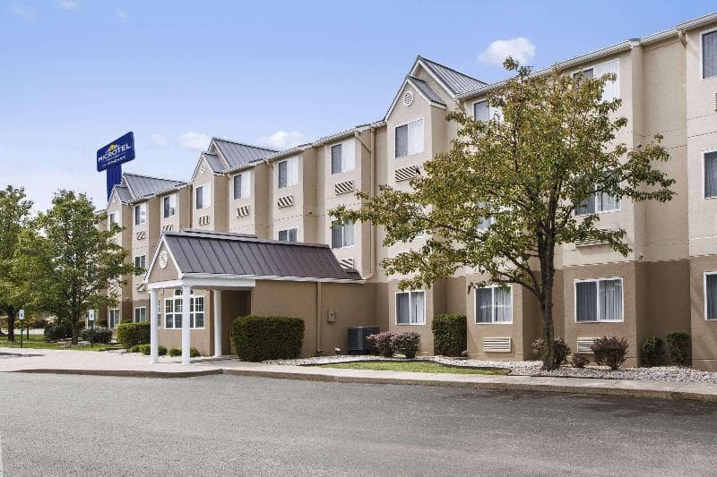 Microtel Inn & Suites By Wyndham Louisville East 3
