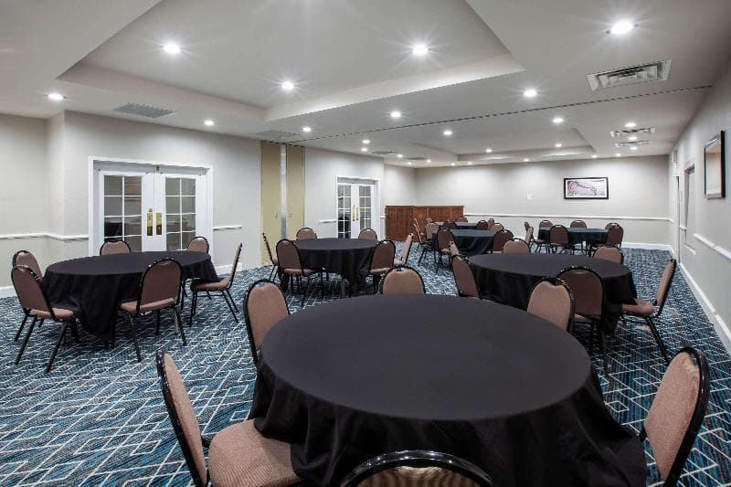 La Quinta by Wyndham Lubbock North 3