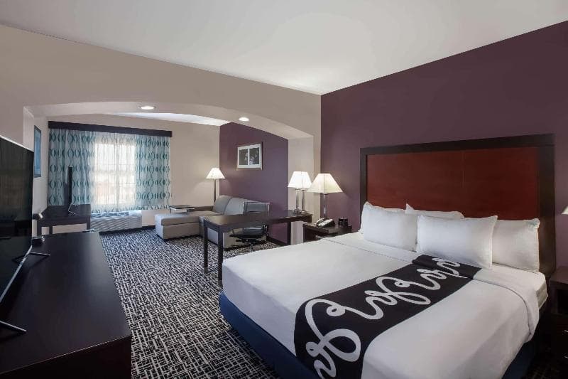 La Quinta by Wyndham Lubbock North 4