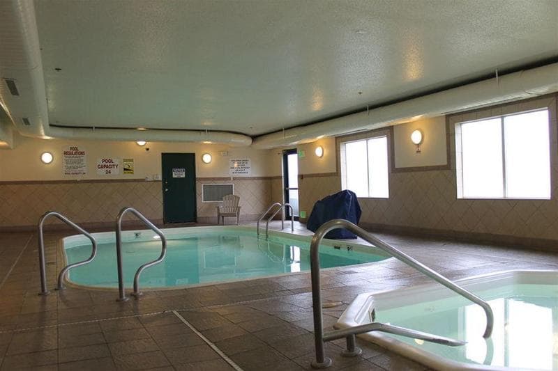 New Victorian Inn & Suites Lincoln 2