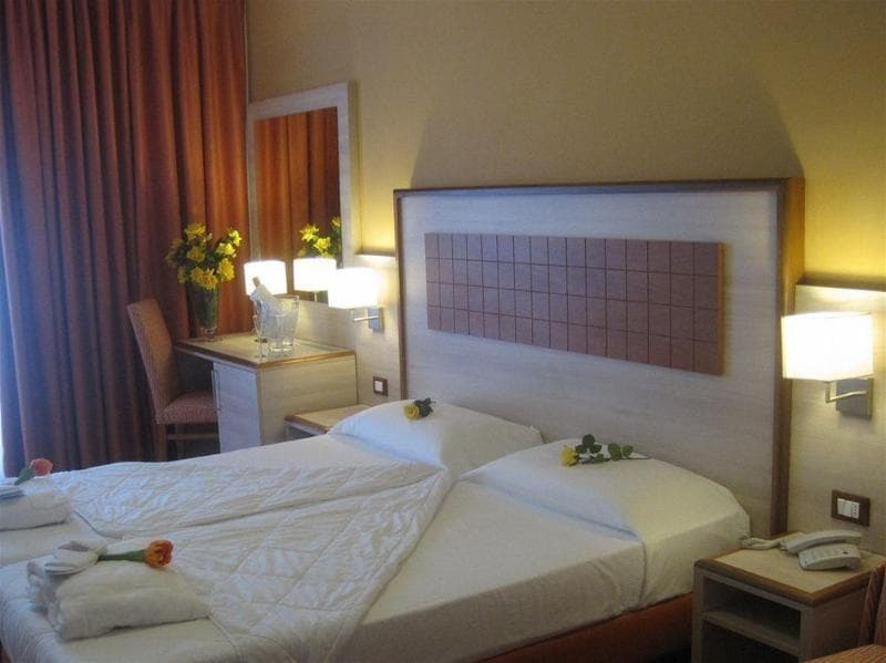 Hotel Saturno photo 1