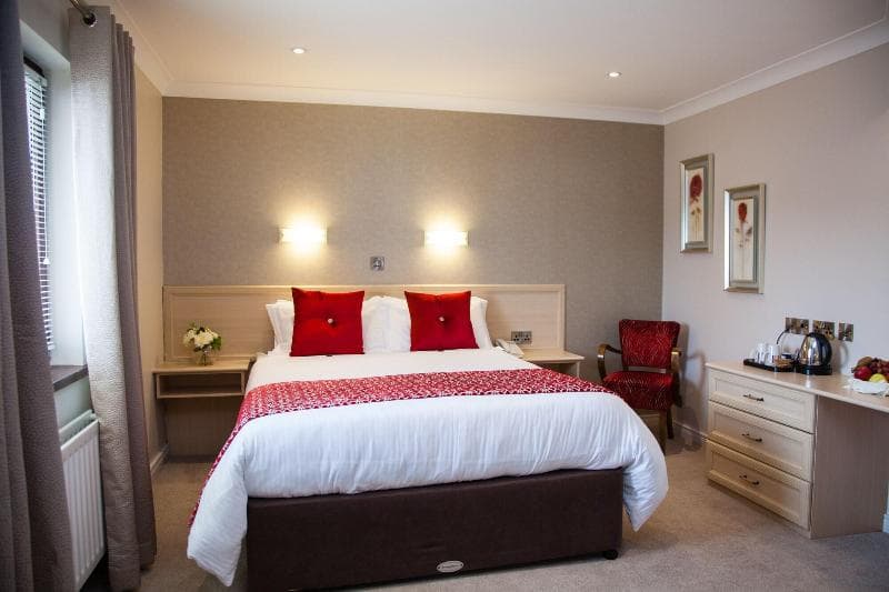 The Lodge Hotel 5