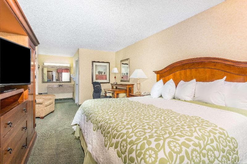 Days Inn By Wyndham Klamath Falls photo 1