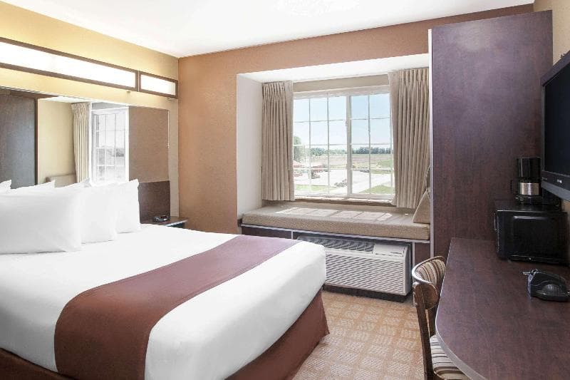 Microtel Inn & Suites By Wyndham Breaux Bridge main