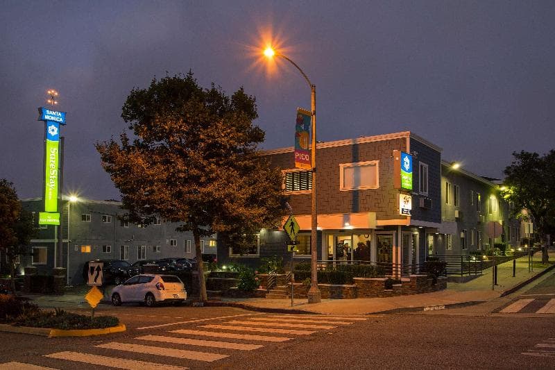 SureStay Hotel by Best Western Santa Monica 4