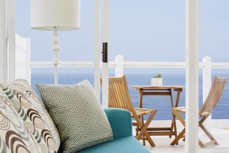 Capri Laguna Inn On The Beach 5