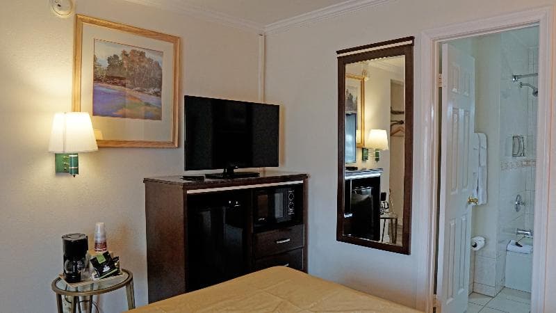 Redondo Inn And Suites 5