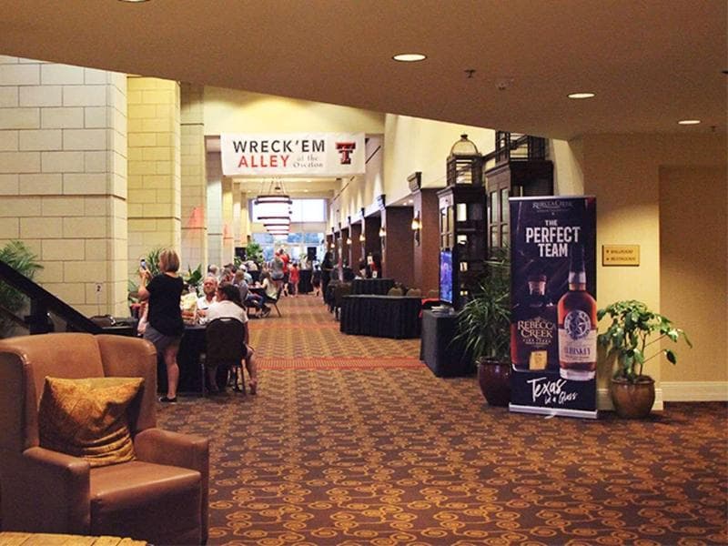 Overton Hotel And Conference Center 3