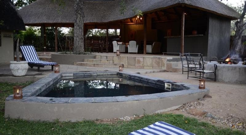 Khaya Ndlovu Manor House 4