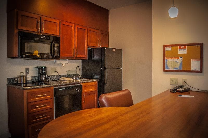Candlewood Suites New Iberia 4