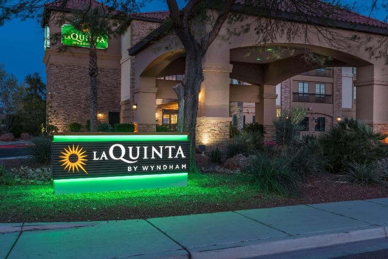 La Quinta Inn & Suites Las Vegas Airport South 4