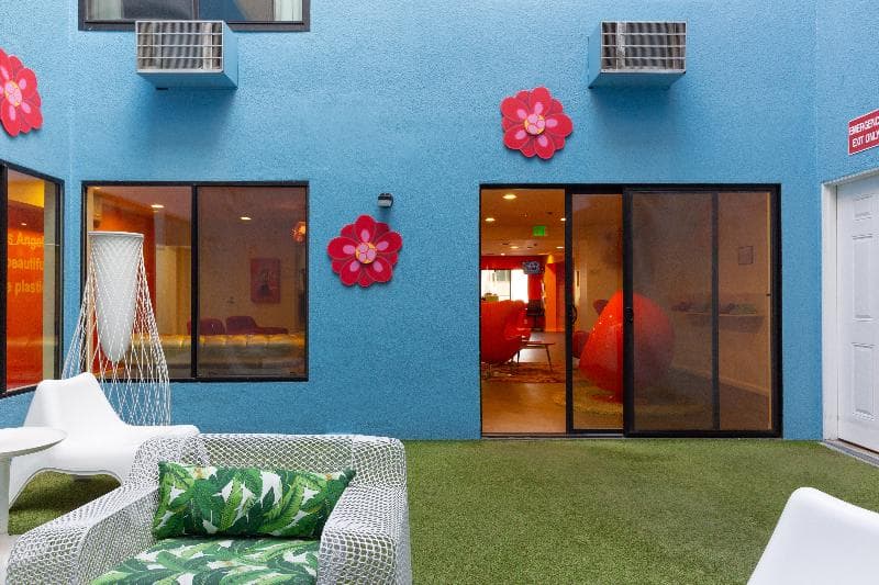 Shelter Hotel Los Angeles 2