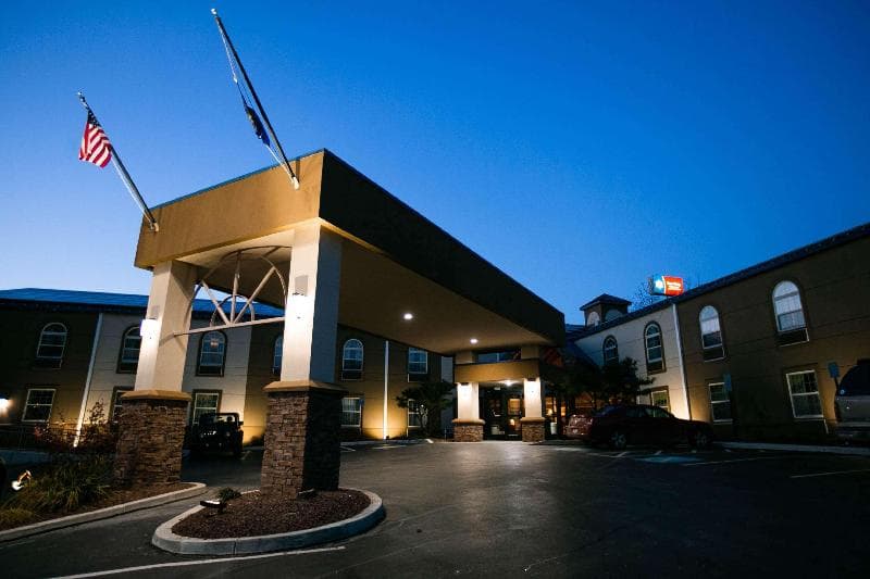 Surestay Plus By Best Western Elizabethtown Hershe 2