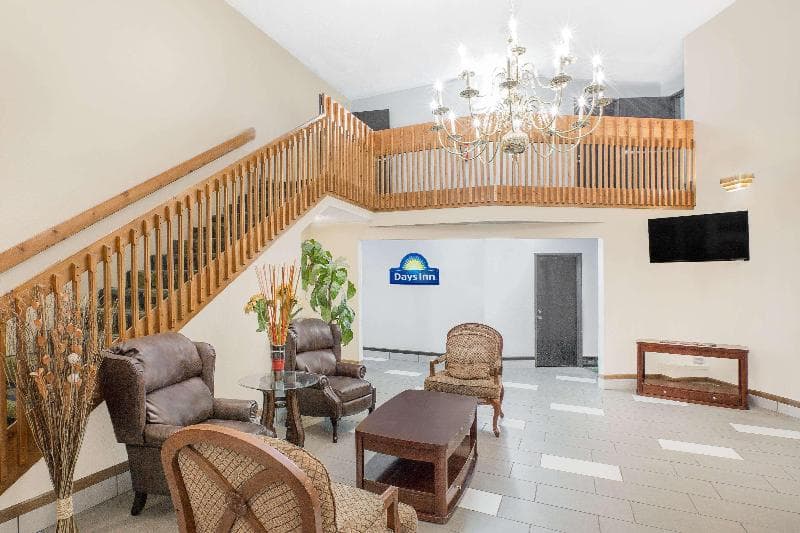 Days Inn By Wyndham York 4