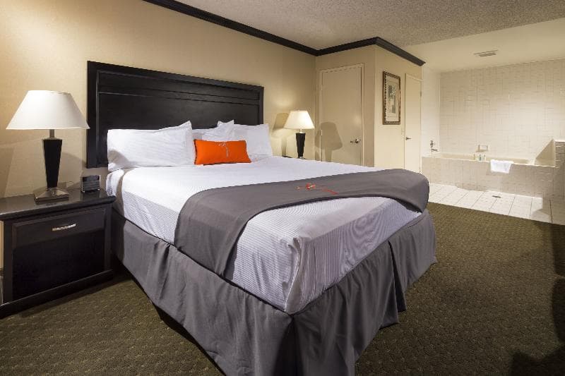 Canoga Hotel 5