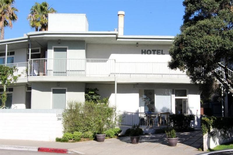 Bayside Hotel 4