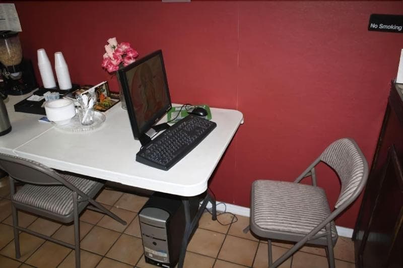 Americas Best Value Inn Livermore photo 1