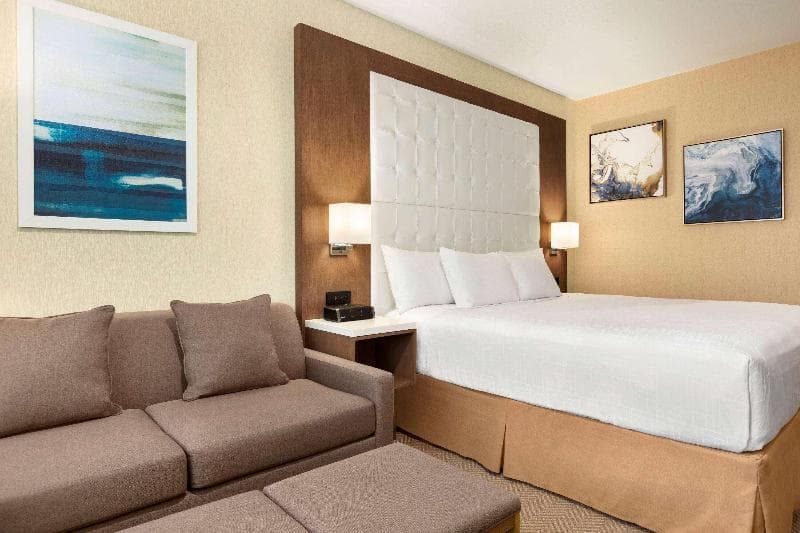 Wyndham Anaheim 5