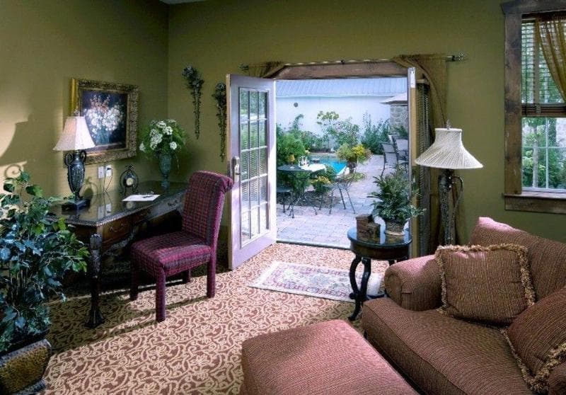 The Inn at Leola Village 5