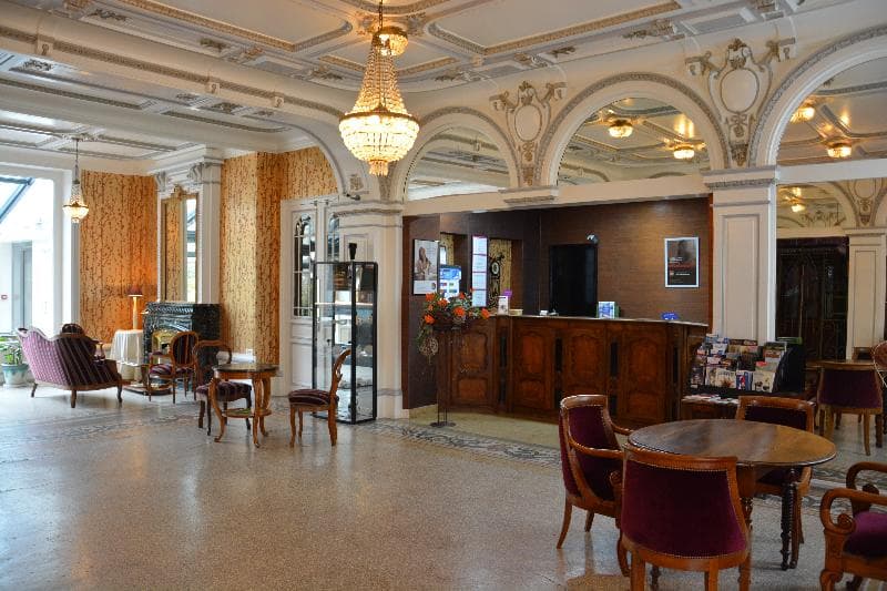 The Originals Boutique, Hotel Terminus, Bourg-en-Bresse Station 5
