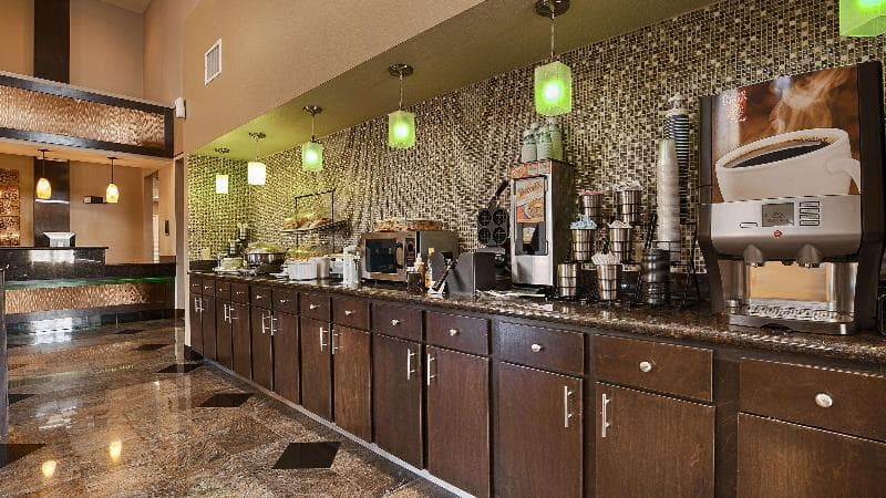 Best Western Bayou Inn & Suites 3