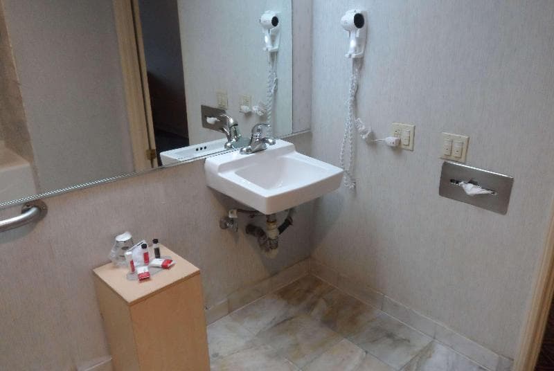 Ramada by Wyndham South El Monte 5