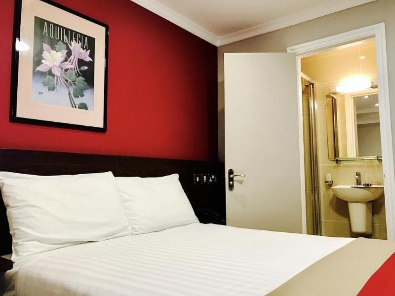 The Royal Cambridge 5