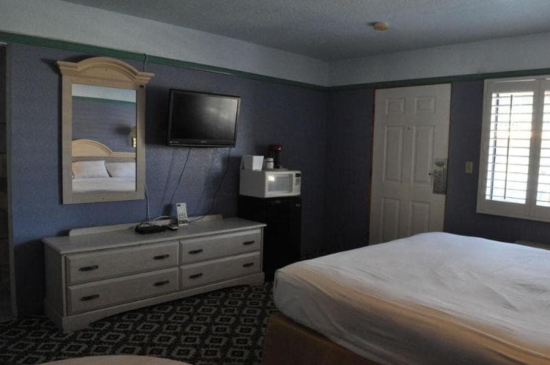 Big A Motel 4