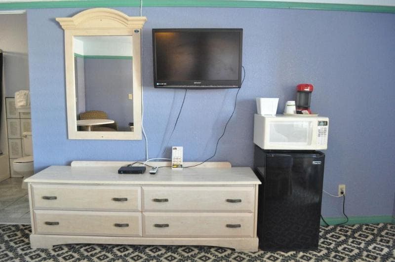 Big A Motel 5